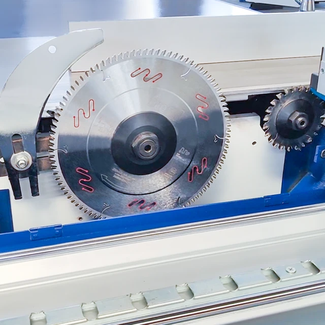 Sliding Table Panel Saw (1)
